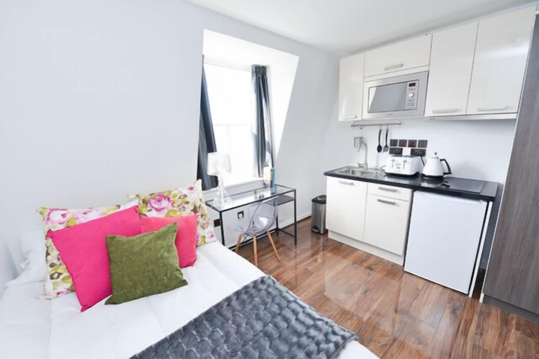Bedroom 3, The Dome Hyde Park, London