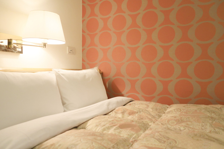 Bedroom 4, Tokorozawa Park Hotel, Tokorozawa