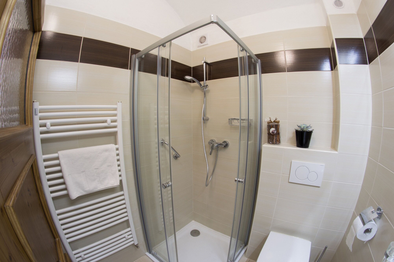 Bathroom 4, B&B Krumlov, Český Krumlov