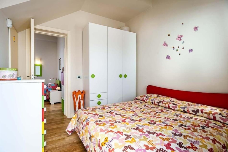 Bedroom 2, Donnalucata Vela, Ragusa