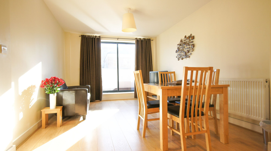 Others 5, Crompton Court, London