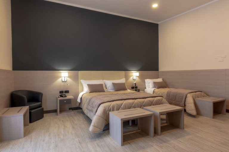 Bedroom 3, Mariella's House, Caserta