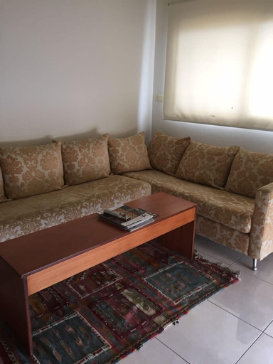 Others 5, Leone Residence, Kasrouane