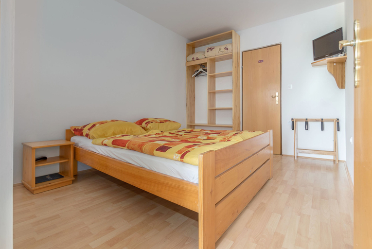 Bedroom 4, Panorama B&B, Ptuj