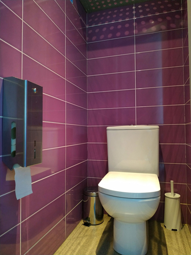 Bathroom 5, Twentytu Hostel Barcelona, Barcelona