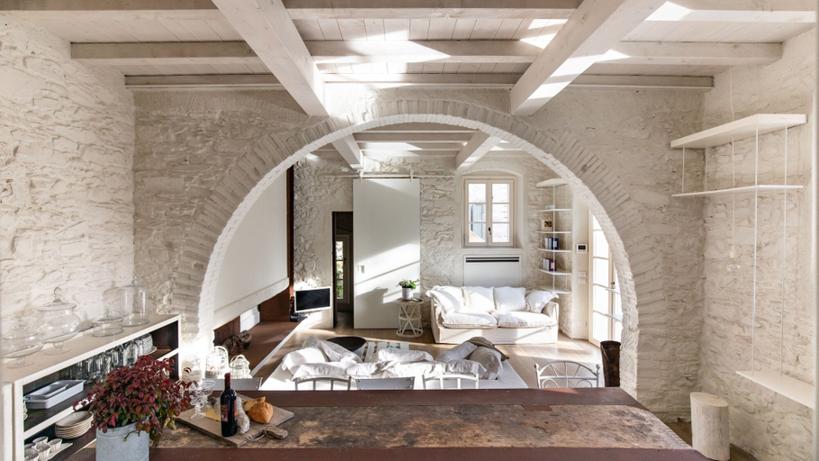 Others 5, Il Borgo Mediceo, Lucca