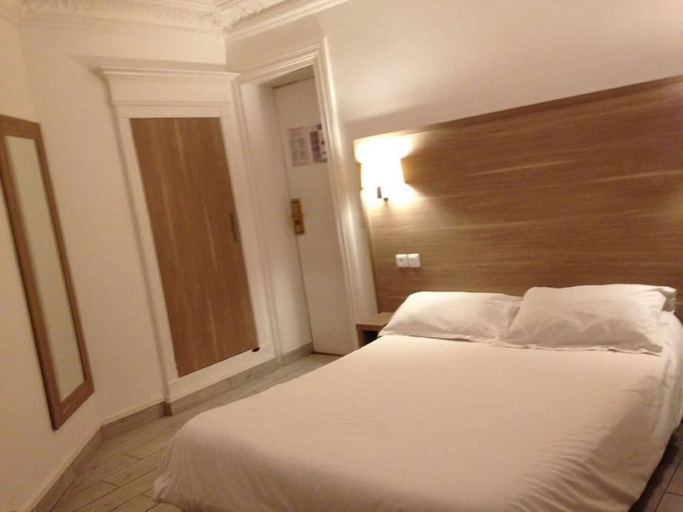 Bedroom 2, Hotel Montana Paris Lafayette, Paris