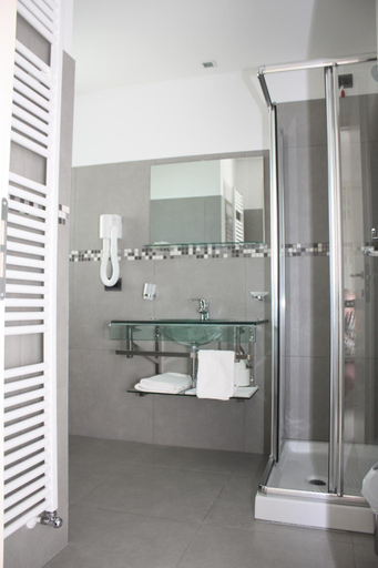 Bathroom 5, Residence Albachiara, Rimini