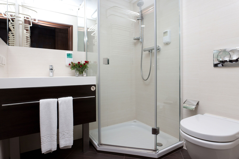 Bathroom 5, Hotel Swing, Kraków