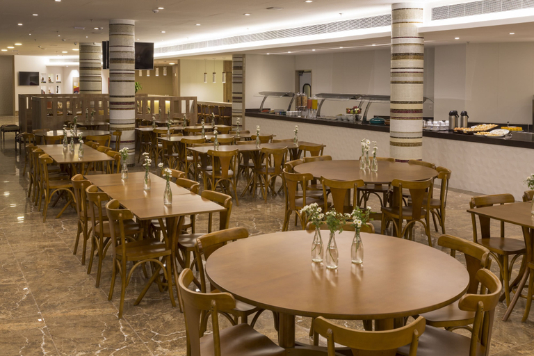 Food & Drinks 5, Sleep Inn Vitória Praia do Canto, Vitoria