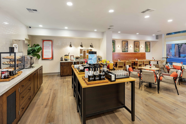 Food & Drinks 5, Hilton Garden Inn Davis Downtown, Yolo