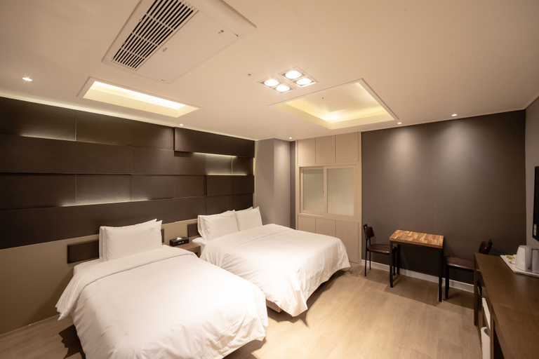 Bedroom 4, Hotel Lin, Jung