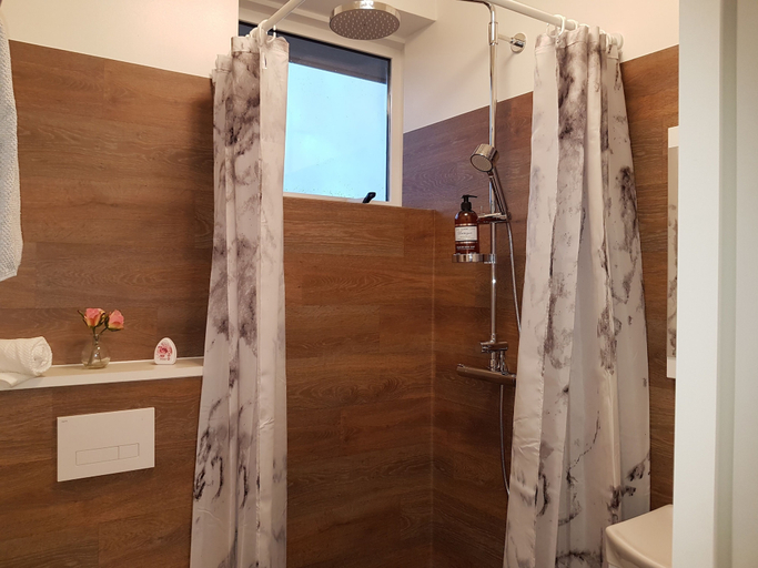 Bathroom 4, Skálatjörn Guesthouse, Villingaholtshreppur