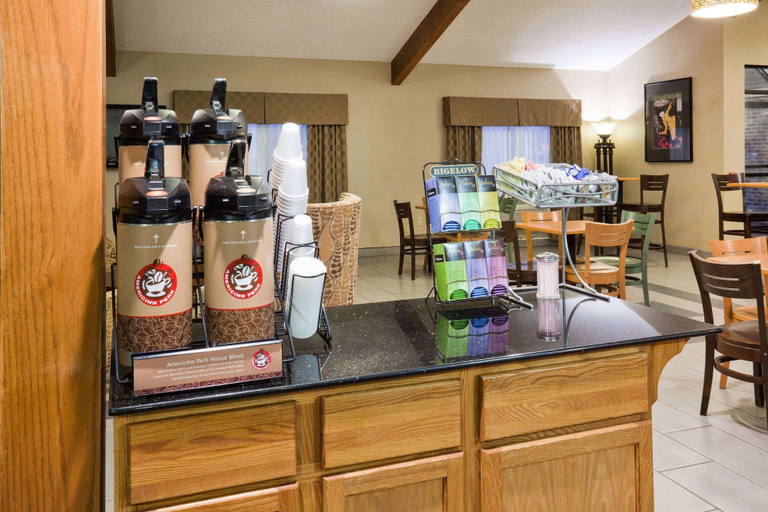 Food & Drinks 5, AmericInn by Wyndham Plover Stevens Point, Portage