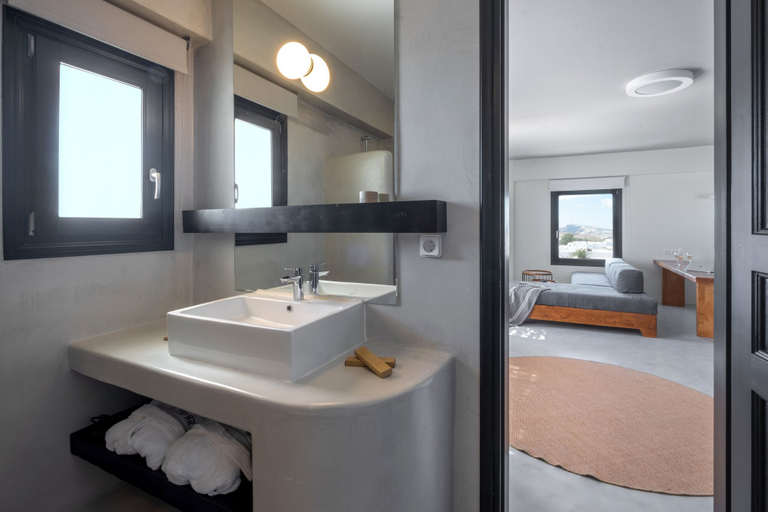 Bathroom 5, Ifestau.4, South Aegean
