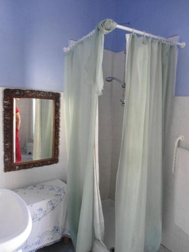 Bathroom 4, Rosella Bianchi, Palermo
