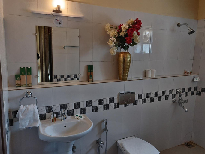 Bathroom 3, Paradise Wild Hills, Shimoga
