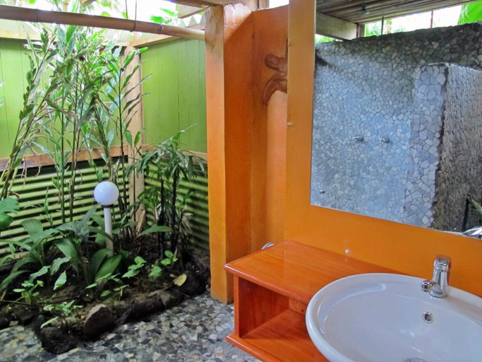 Bathroom 4, The Beachouse, Nadroga/Navosa