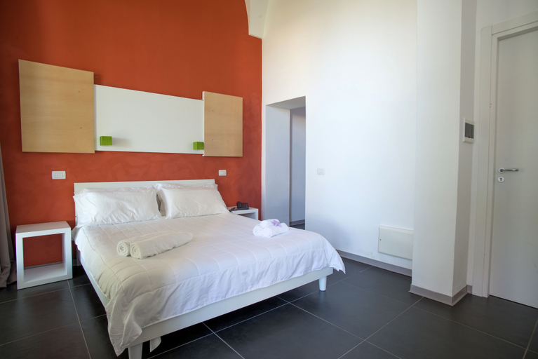 Bedroom 3, Oasis Park Hotel, Lecce