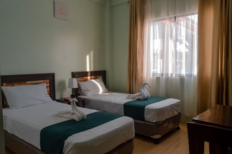 Bedroom 2, Adams View Hotel, Moalboal