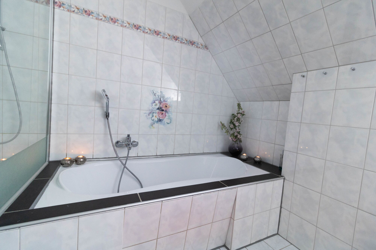 Bathroom 5, Vila Sonnberg, Flensburg
