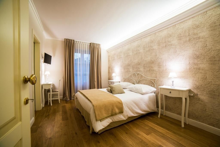 Bedroom 5, Maralè, Avellino
