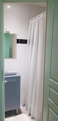 Bathroom 4, Hotel Monte Cristo, Bouches-du-Rhône
