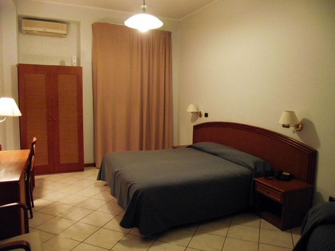 Bedroom 4, Hotel Riviera Lido, Messina