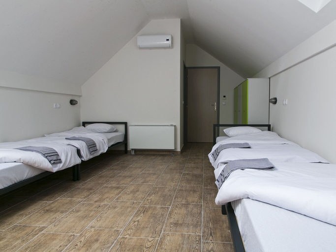 Bedroom 4, Varad Inn Hostel and Cafe, Novi Sad