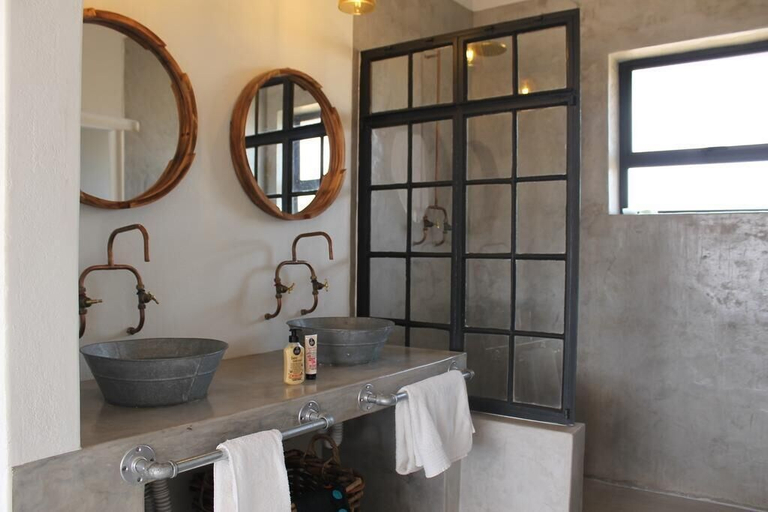 Bathroom 3, Nantwich Hwange, Hwange