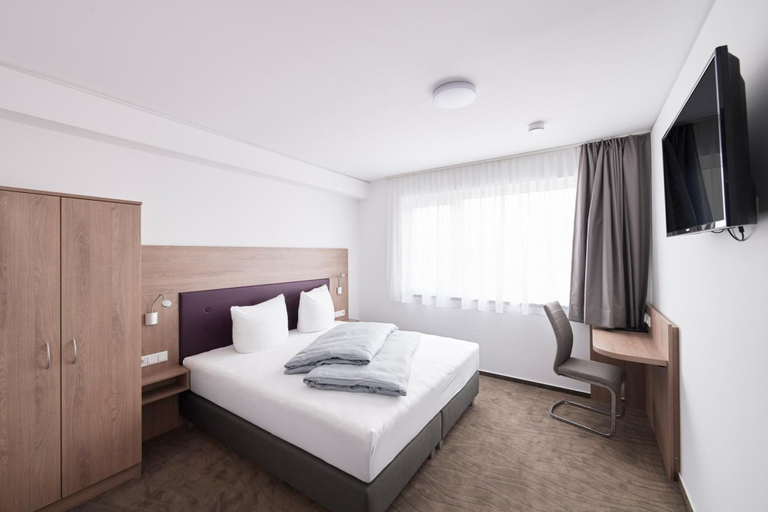 Bedroom 2, HOTEL NEW IN - Ingolstadt - Gaimersheim, Eichstätt