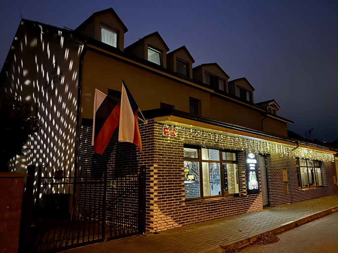 Exterior & Views 2, Hotel Shato, Praha 13