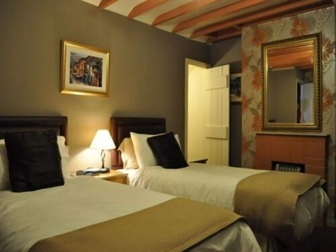 Bedroom 2, Black Bull Inn, Northumberland
