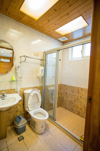 Bathroom 4, Dong Shan He B&B, Yilan