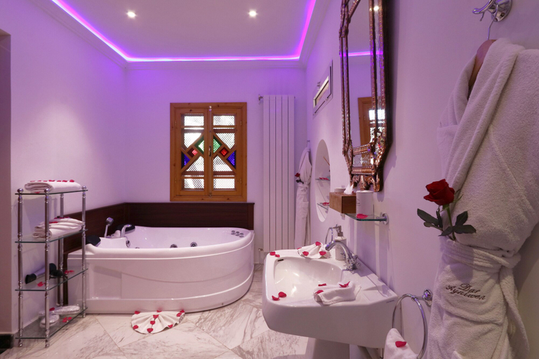 Bathroom 4, Dar Ayniwen Garden Hotel & Bird Zoo, Marrakech