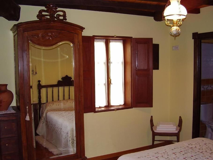 Bedroom 4, Pazo dos Ulloa, Ourense