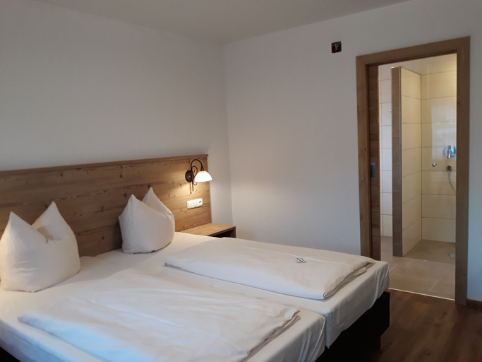 Bedroom 2, Hotel Jagdhof, Kufstein