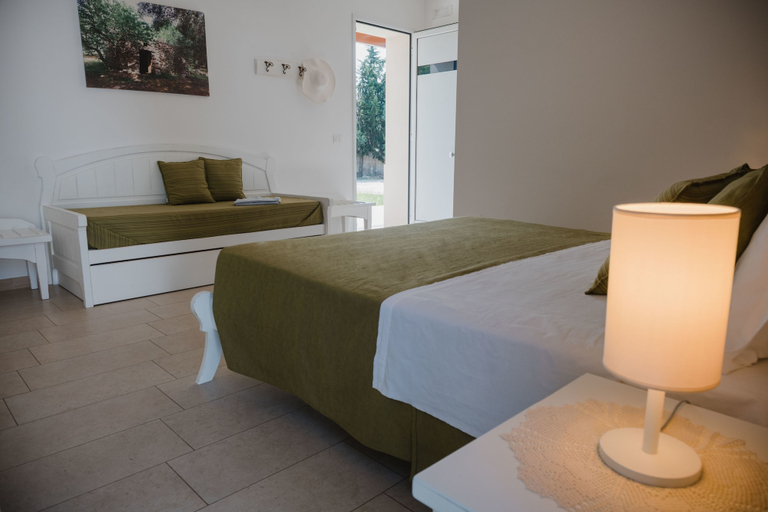 Bedroom 2, Tenuta Flora Maria, Lecce