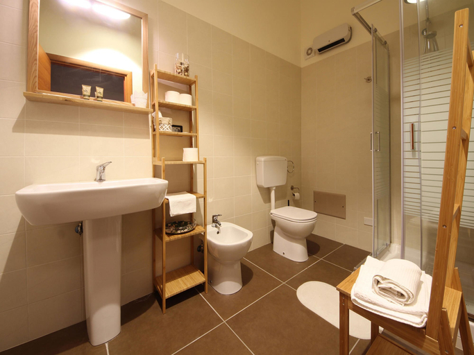Bathroom 5, Dimora Nettare, Brindisi