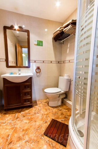 Bathroom 4, Hosteria Villa De Castro, Cantabria