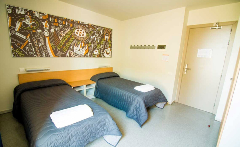 Bedroom 4, Barcelona Pere Tarrés Hostel, Barcelona