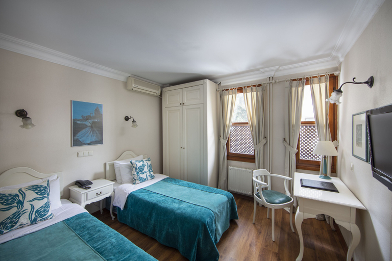 Bedroom 2, Hotel Sari Konak, Fatih
