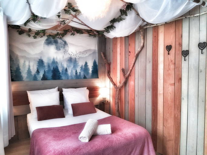 Bedroom 2, Les gîtes insolites de l'etang d'Anty, Vosges