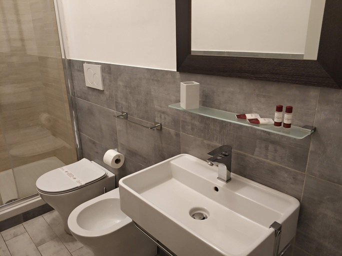 Bathroom 5, Baldassini Suites, Rome