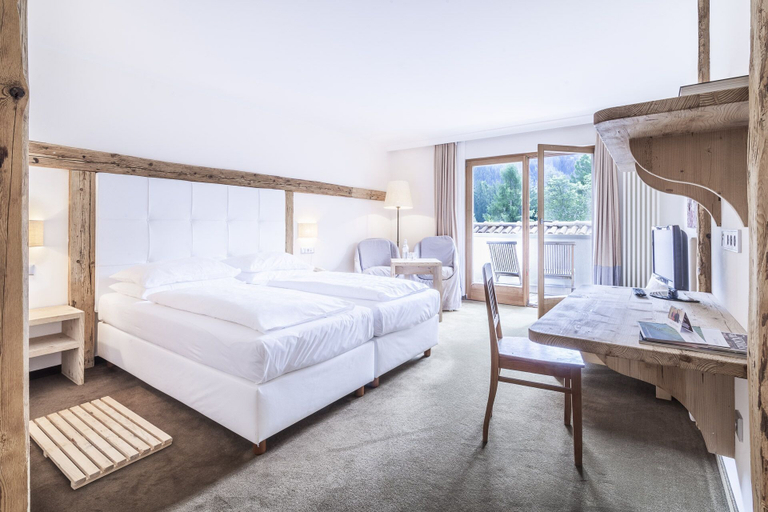 Bedroom 3, Hotel Bad Schoergau, Bolzano
