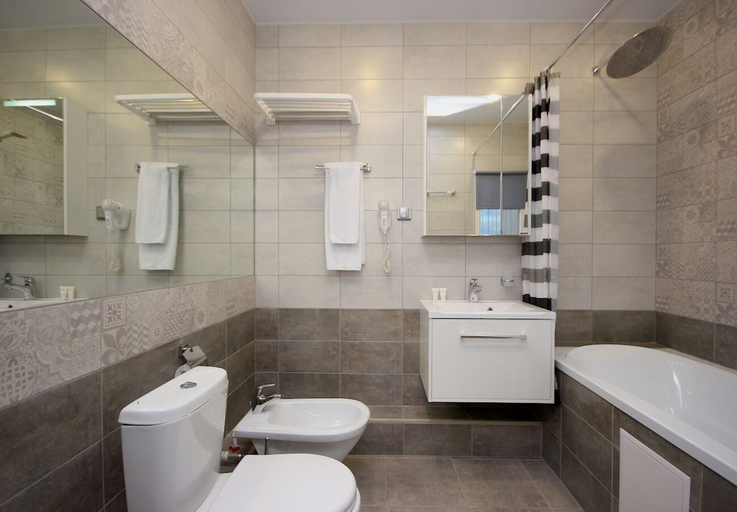 Bathroom 4, Radius Central House, Ekaterinburg gorsovet