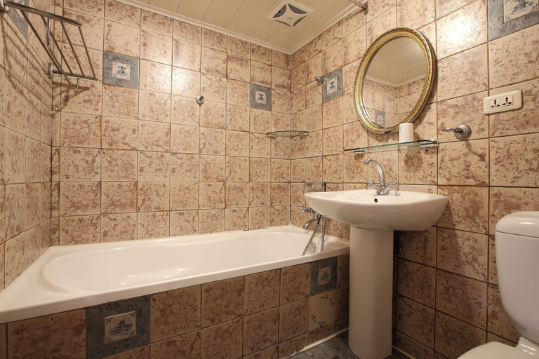 Bathroom 4, Cingjing Hanging Garden, Nantou