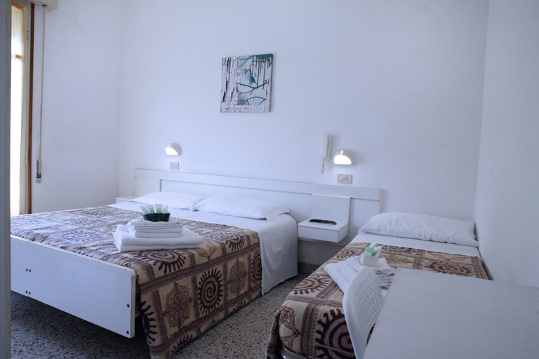 Bedroom 3, Hotel Lagomaggio, Rimini