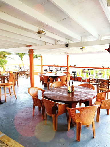 Food & Drinks, Sunset Ridge Hotel