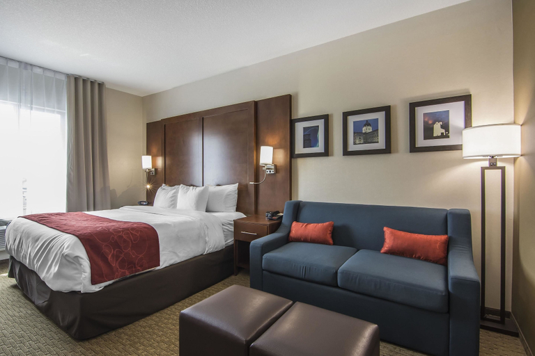 Bedroom 4, Comfort Suites Regina, Division No. 6